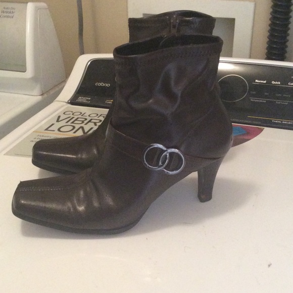 etienne aigner ankle boots