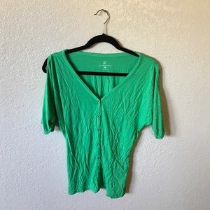 ny & co shirt. size m. guc.