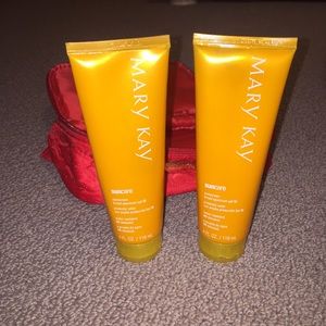 2 Mary Kay Suncare Sunscreens