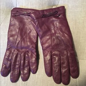 COACH PLUM LEATHER GLOVES
