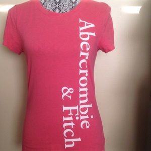 Abercrombie & Fitch Tee