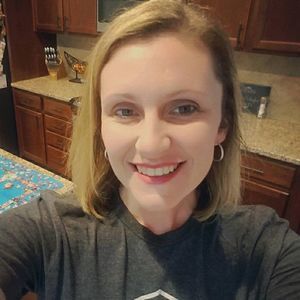 Meet your Posher, Dana