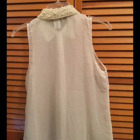 GONE 6/15- pearl rhinestcollar blous BUNDLE ONLY - Picture 3 of 3