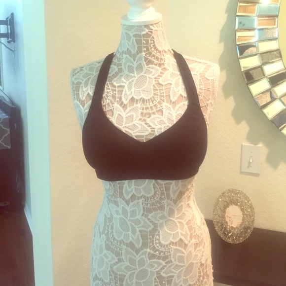 Medium "Pink" by Victoria Secret Sports Bra