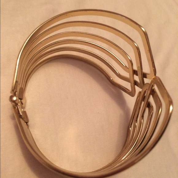 Cuff - Picture 2 of 3