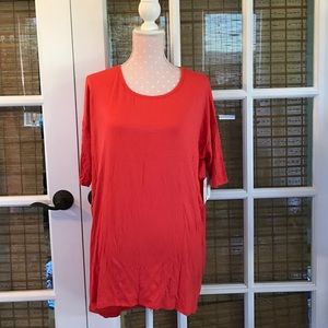 LuLaRoe Irma tunic