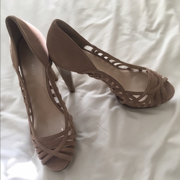 Nine West 9.5 heels - Picture 1 of 3