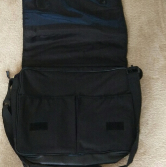 Hello Kitty crossover bag - Picture 3 of 4