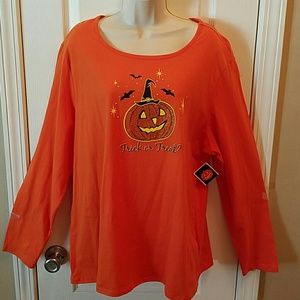 NWT Halloween shirt