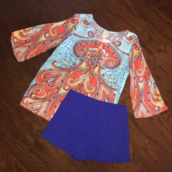 Blouse - Picture 2 of 2