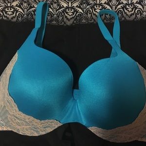 Victoria secret lined Demi