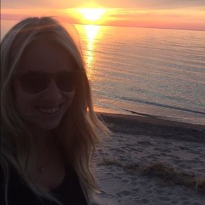 Meet your Posher, Megan