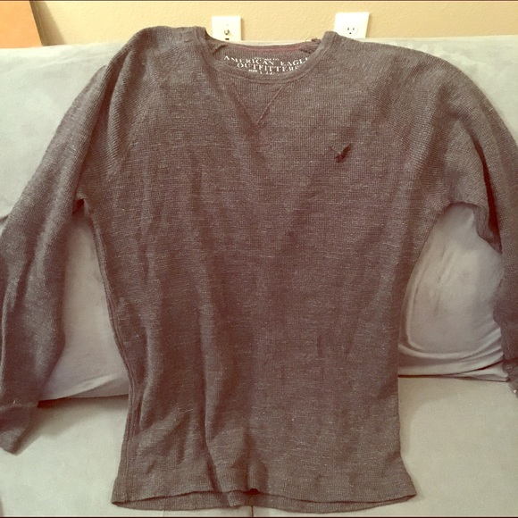 American Eagle long sleeved thermal, size L