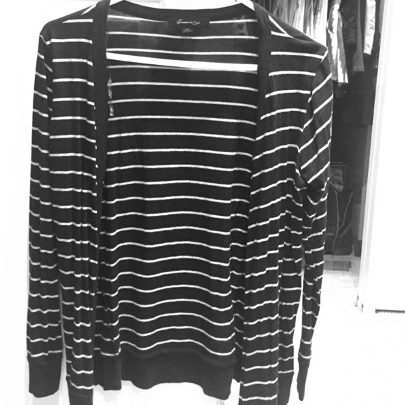 Black and white forever 21 cardigan - Picture 1 of 1