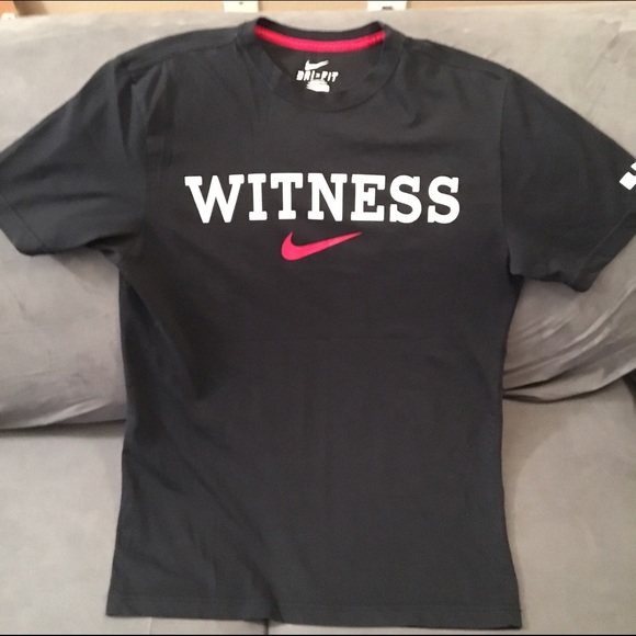 Nike Lebron James Witness Tee, size M
