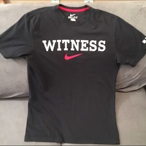 Nike Lebron James Witness Tee, size M