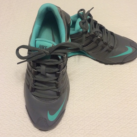 Nike Shox Current Running Shoe. Worn once, too big