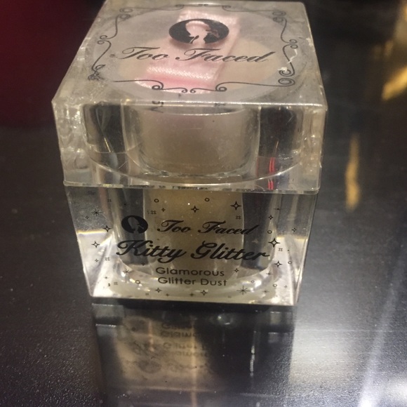 Too Faced Kitty Glitter