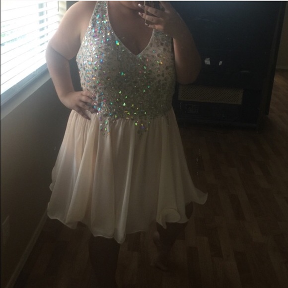 Homecoming dress never worn