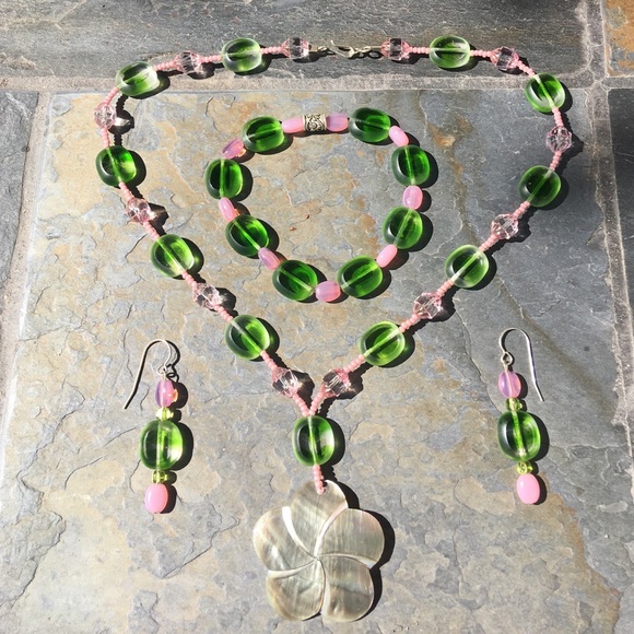 Reversible Necklace & Earring Set EUC!