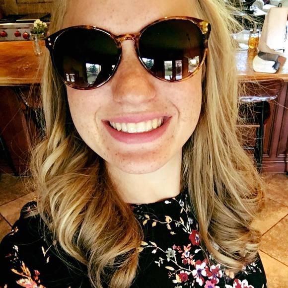 Meet your Posher, Madeline - Picture 1 of 1