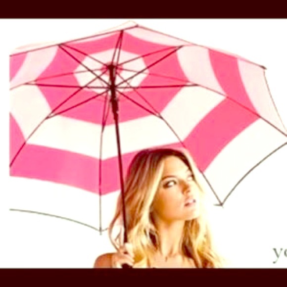NWT Victoria Secrets Umbrella