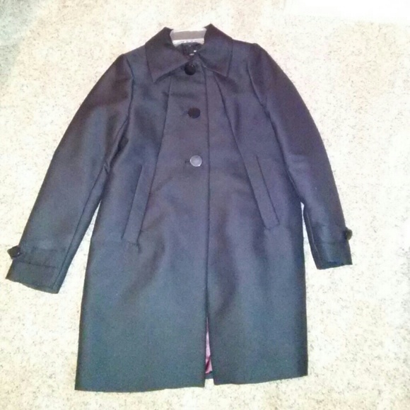 Black classic light weight coat.