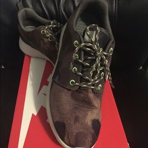 Womens Nike Rosherun