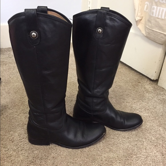Free Melissa Button extended calf