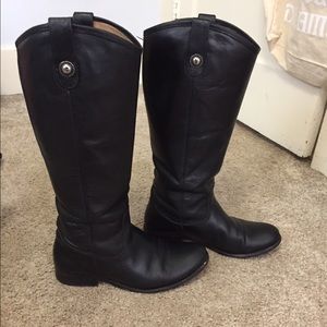 Free Melissa Button extended calf