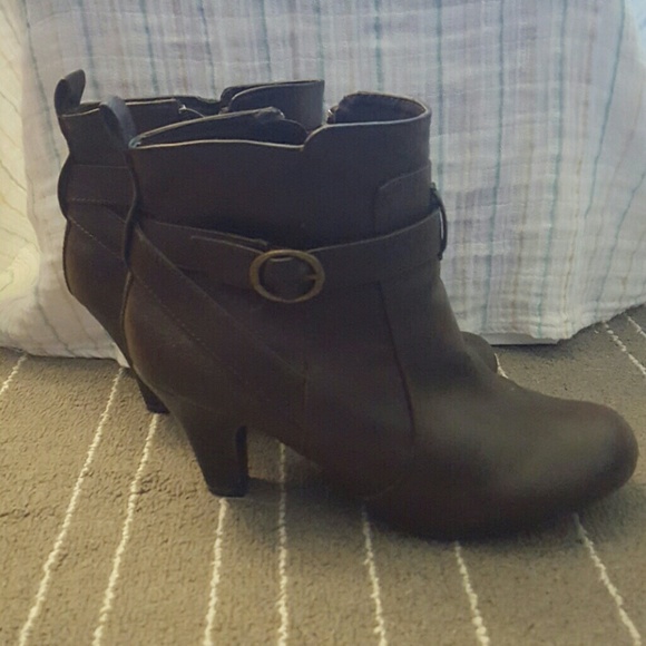 Dark brown Madden Girl ankle boots