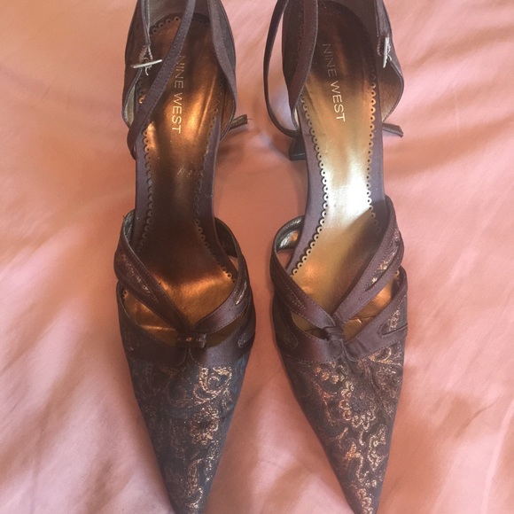 Nine West brown brocade pumps like new size 10