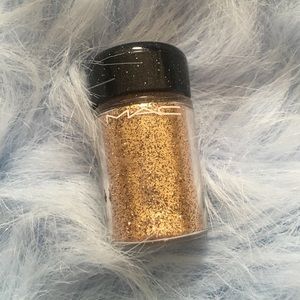 Mac gold glitter ✨