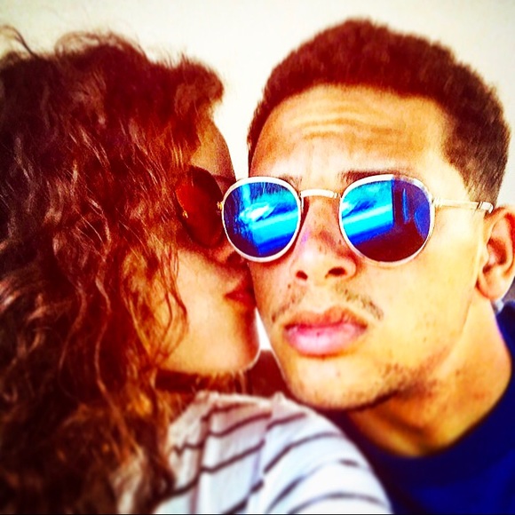 Meet your Posher, Anaiz - Picture 3 of 4