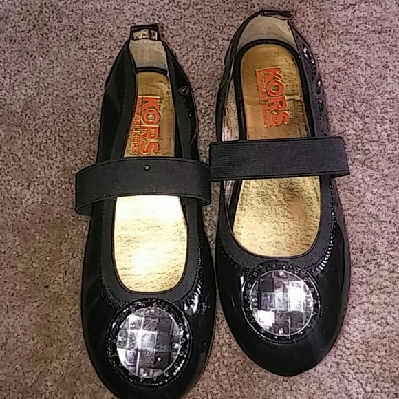Michael Kors girls flats