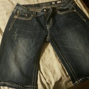 Miss me bermuda shorts, final markdown