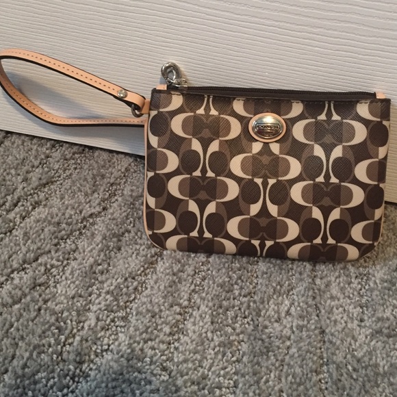 Coach wristlet brown