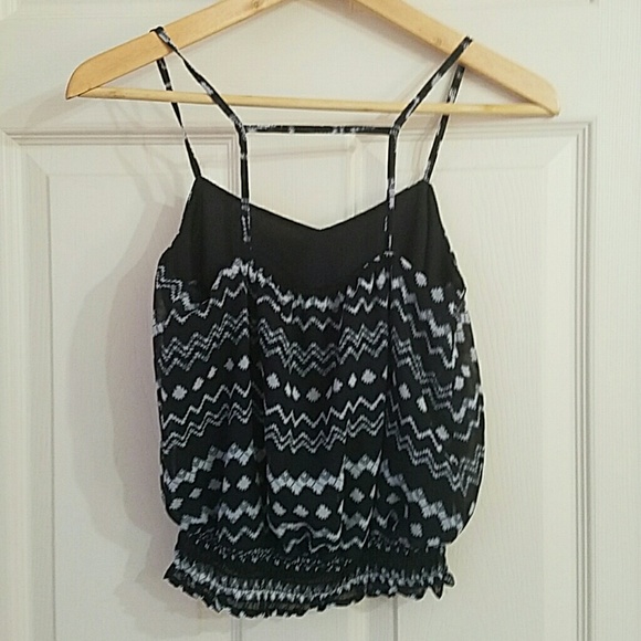 Crop top - Picture 2 of 2