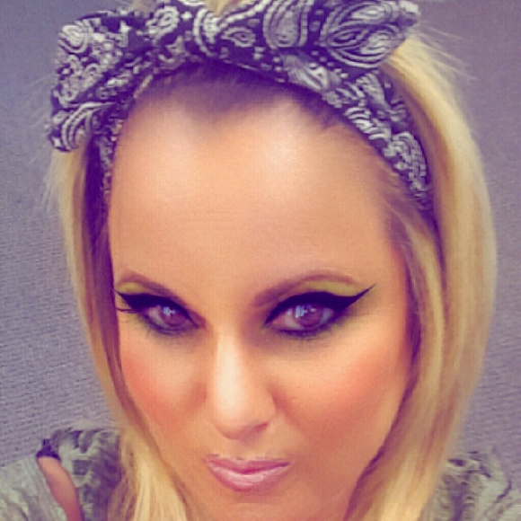 Meet your Posher, Rachel - Picture 1 of 1