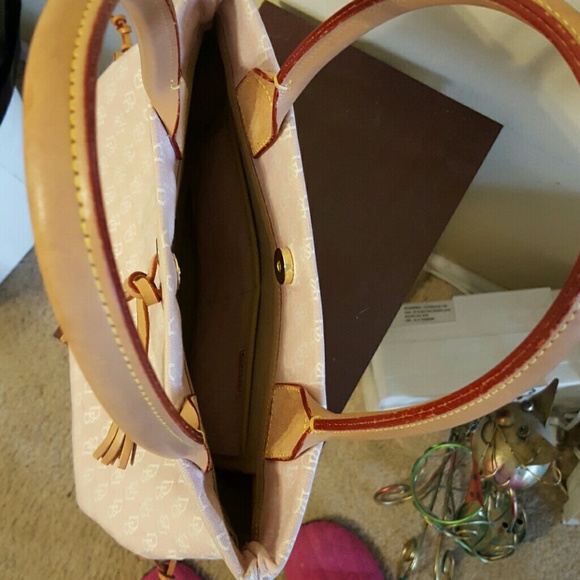 Dooney & Bourke purse - Picture 2 of 3