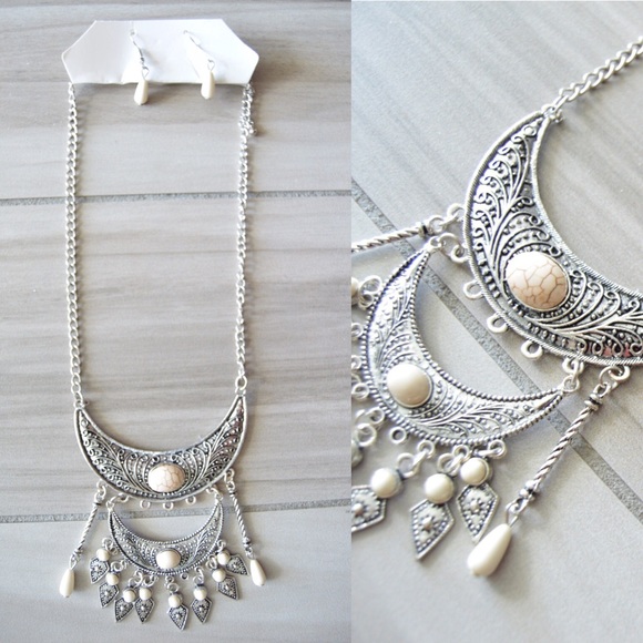 SOLD New with tags bohemian necklace