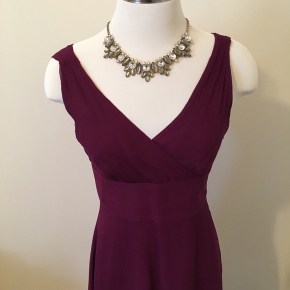 Burgundy crinkle silk dress. V neck sleeveless - Picture 2 of 4