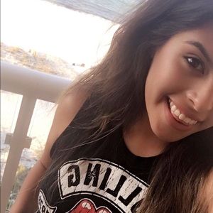 Meet your Posher, Vanessa