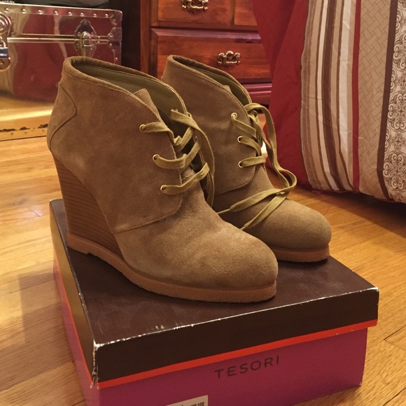 Tesori Heeled Booties