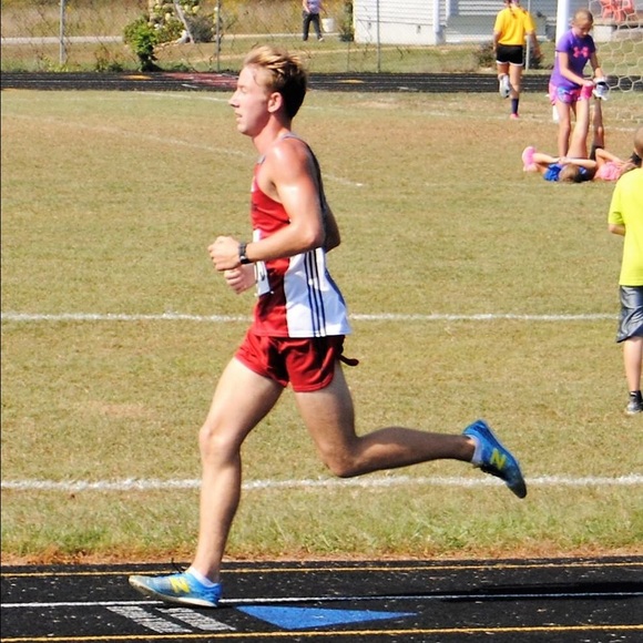 Meet your Posher, Hunter - Picture 1 of 1