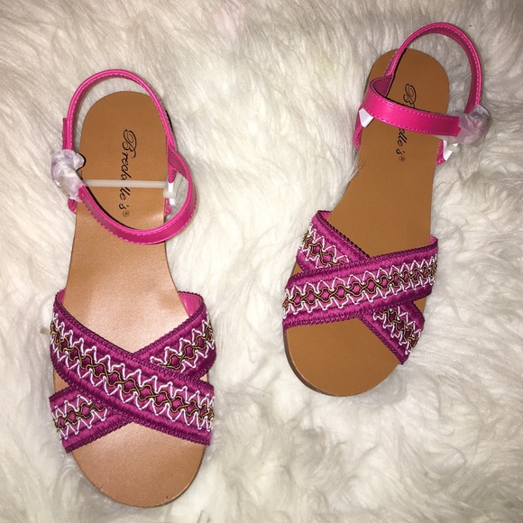 NIB Fuchsia Woven Designed Sandals - Picture 1 of 4