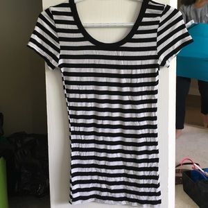 Cute striped reg top