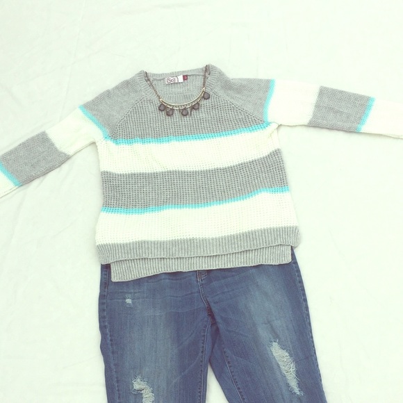 🔴SOLD🔴 Super Cute Striped Sweater