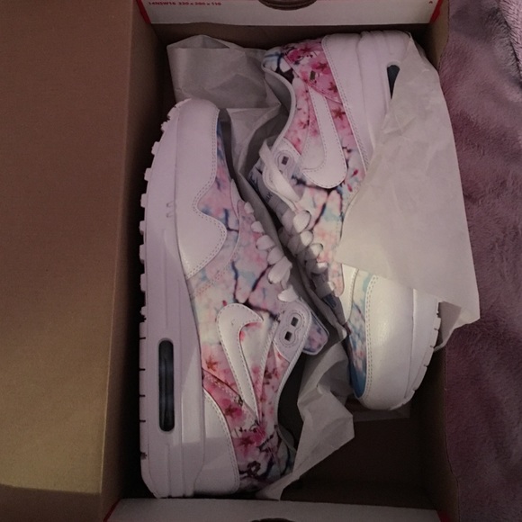 Nike Cherry Blossom Kicks