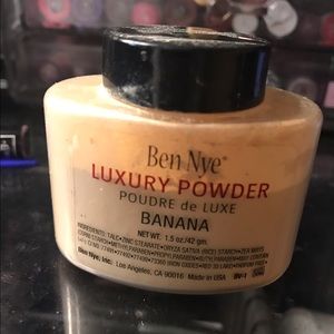 Ben Nye Banana Baking Powder 💄